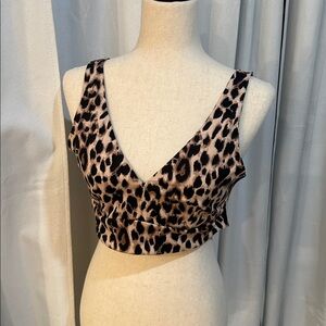 Victoria’s Secret V Neck Cut Out Cheetah Leopard Print Sports Bra